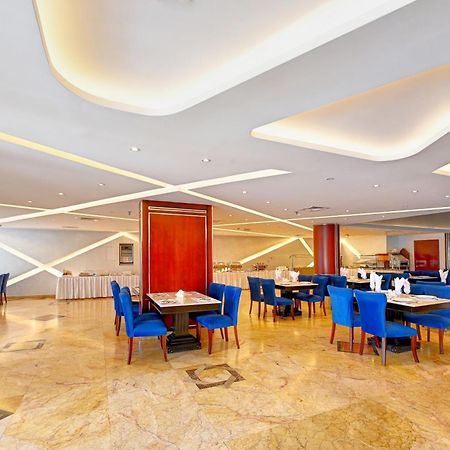 Al Bustan Hotel Sharjah Bagian luar foto