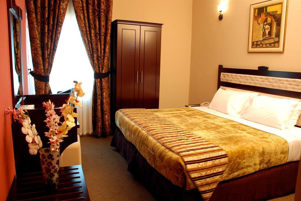 Al Bustan Hotel Sharjah Bagian luar foto