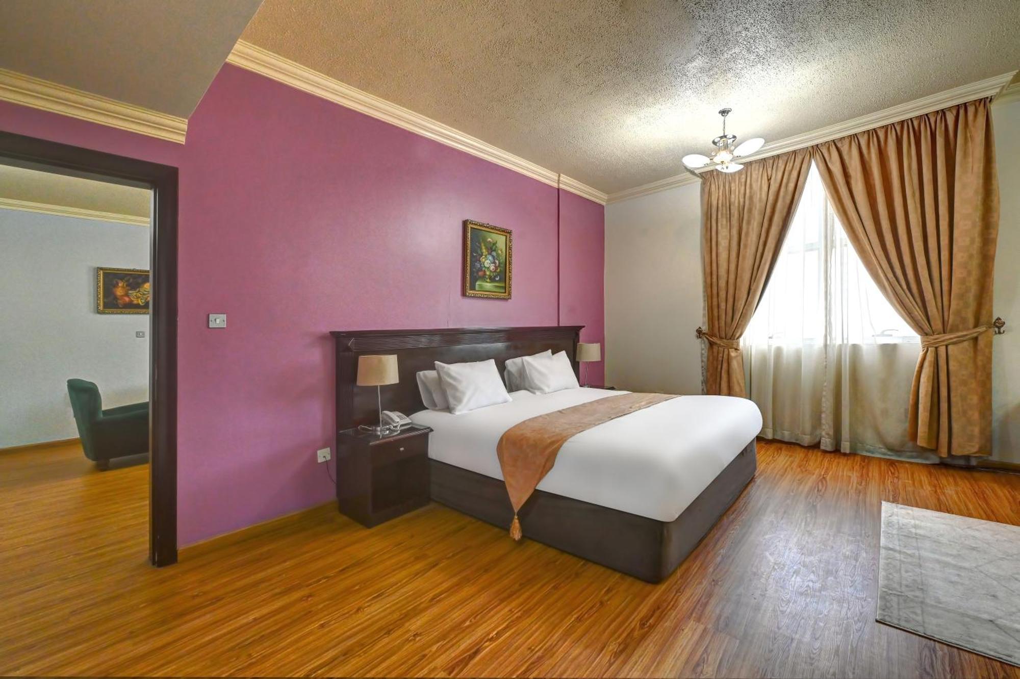 Al Bustan Hotel Sharjah Bagian luar foto